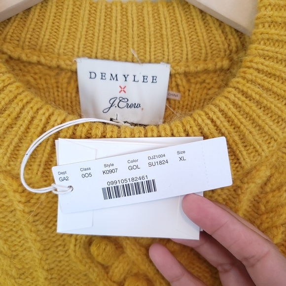 Demylee X J. Crew Balloon Sleeve Sweater. Moving somewhere warm. Never worn - Picture 8 of 9
